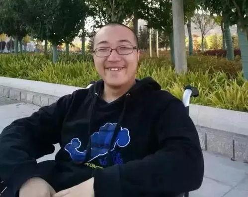 司机坐在路边吃瓜,揭秘日常生活中的小确幸