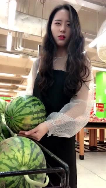 瓜姐吃的瓜是真的吗,揭秘真假瓜界风云