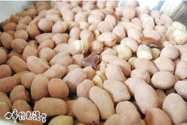 曲阜老头吃瓜,揭秘民间趣事背后的文化韵味