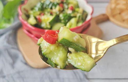 酒店刺激吃瓜,揭秘刺激吃瓜背后的故事