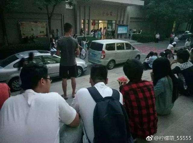 某校吃瓜事件,揭秘背后真相与反思”