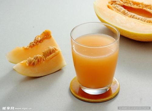 吃哈密瓜嘴部特写,一啜即入的甜蜜滋味