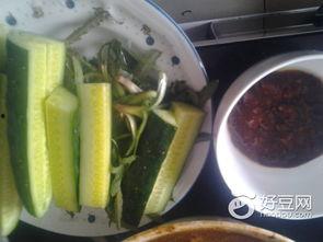 半夜吃黃瓜蘸醬,解馋又健康的午夜美食之旅