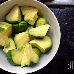 叶无忧吃瓜头像