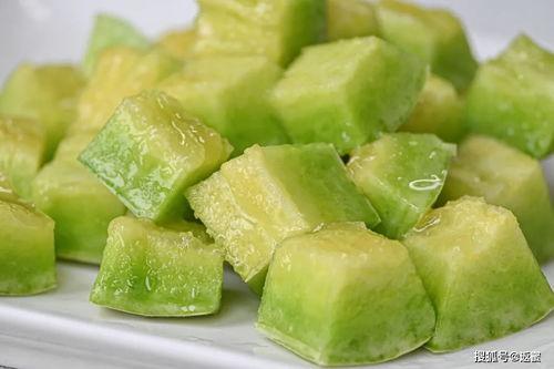 冷冻蜜瓜可以吃吗怎么吃,冷冻蜜瓜的食用方法与美味体验
